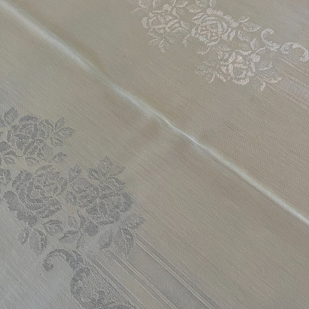 Yellow Damask Tablecloth - Picture 8 of 8